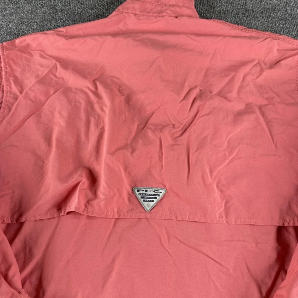 Columbia PFG Shirt Mens M Pink Long Sleeve Button Up Omni-Shade Fishing Vented
